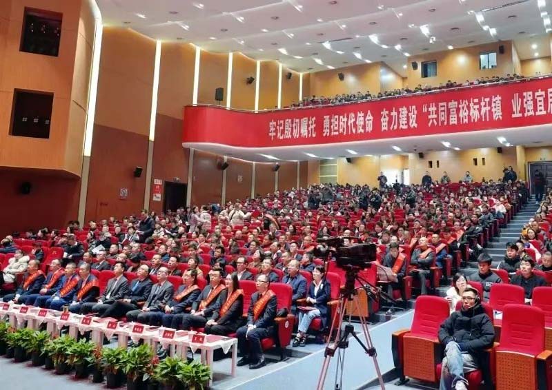 3000+產品覆蓋150國！鴻寶電源四十年深耕再獲“出口十強企業”等榮譽